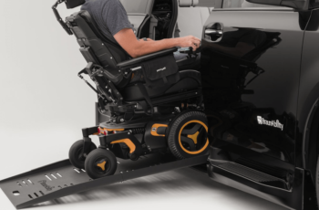 Guía para comprar coche adaptado con rampa para silla de ruedas