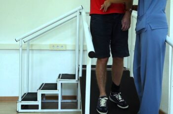 Ejercicios con rampa para rehabilitación y caminar: guía completa
