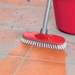 Remedios caseros para limpiar rampas de cemento: guía completa